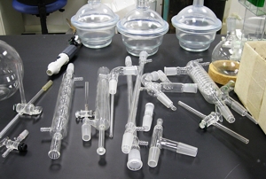 Frascos de vidro para laboratório